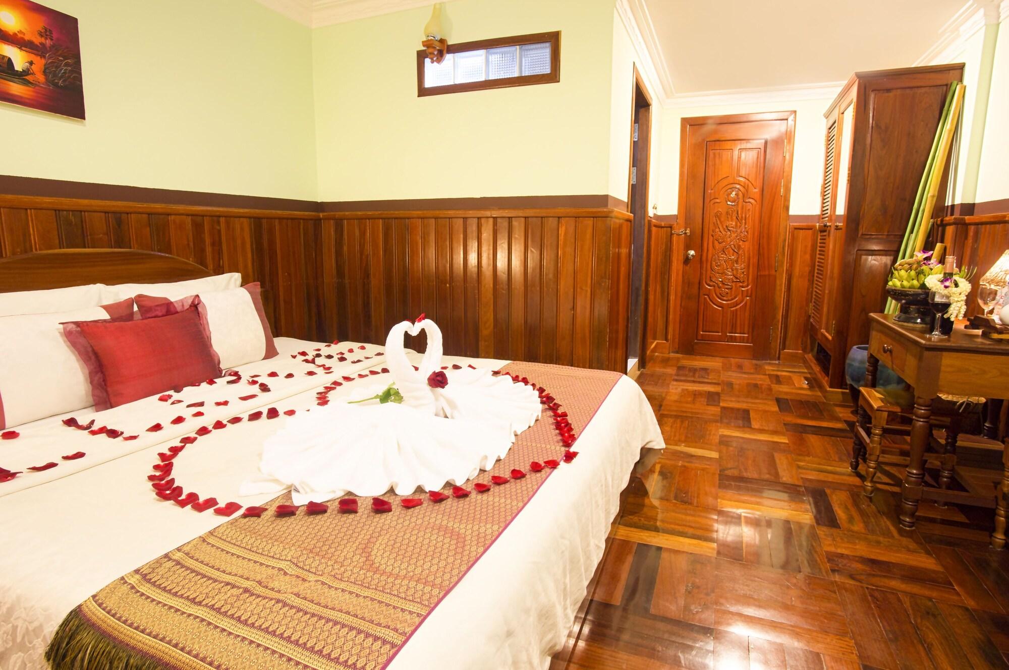 Siem Reap Center Hotel Bagian luar foto